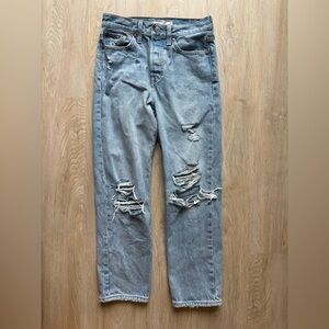 Levis Wedgie Straight Jeans Womens 25 Blue Denim Light Wash Distressed High Rise